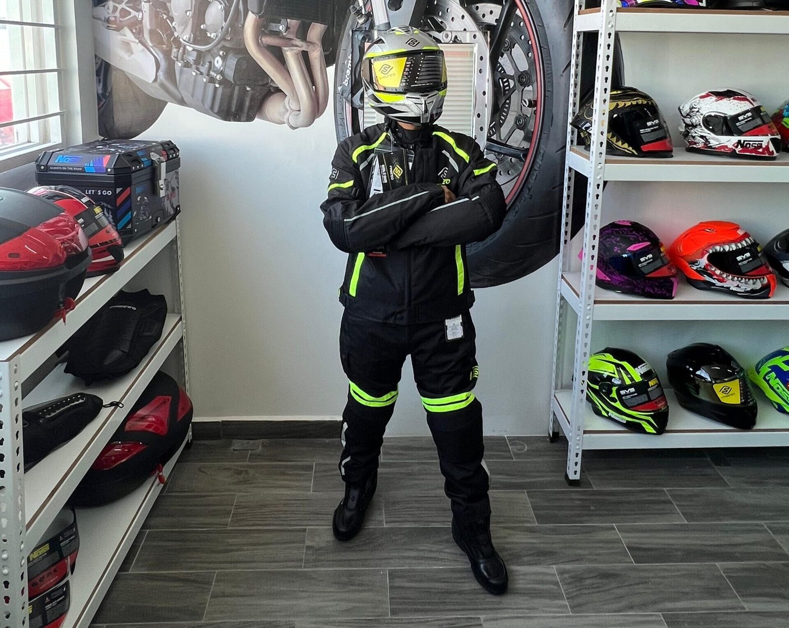 ROPA PARA MOTOS